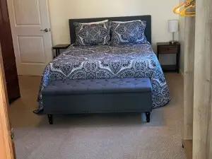 The Cottage on Mill street with Hot Tub