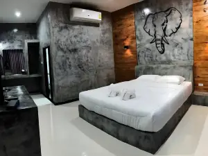 Chang Puak Resort Ronphiboon Nakornsrithamarat