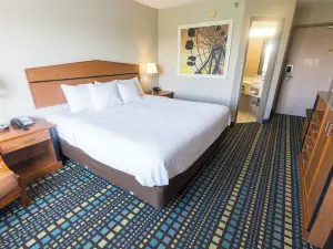Days Inn by Wyndham Florence Cincinnati Area