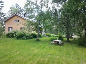 Beautiful 4 Bed Cottage in Elimaki with Wood Sauna