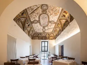 ボナコルシ コレクション , マンテーニャ ホテルズ