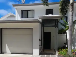 船港一室公寓式酒店和別墅