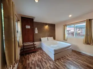 Pairom Resort