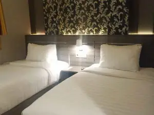 Grand Venetian Hotel