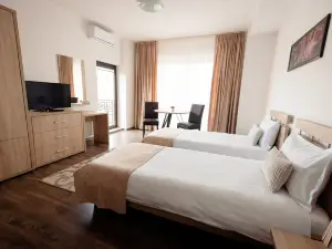 Aparthotel Punct pe I