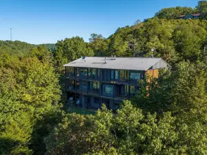 海狸湖畔小屋飯店 - 僅供伴侶入住度假屋
