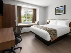 Microtel Inn by Wyndham Albany Airport