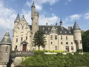 มูนาล โรงแรม เทมเซ