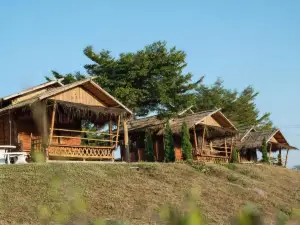 Stargaze, Sit by the Campfire, and be Embraced by the Hill in Chiang Mai