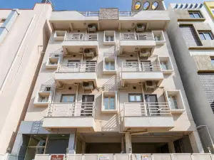 OYO 69342 Shreyas Hotel