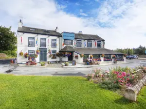 Longlands Inn & Cottages