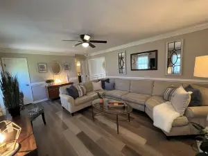 Newly renovated home in Quiet Neighborhood. Great for Families