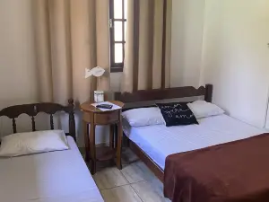 Suítes Aconchegantes Com Piscina e Praia