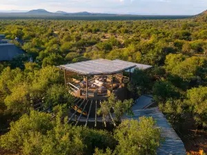 ลัช ไพรเวท เกม ลอดจ์