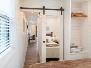 The Newtonian Tiny Container Home Near Magnolia
