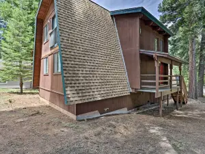 Chester Cabin w/ Deck - Walk to Lake + Golfing!