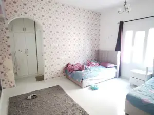 2-bedroom apartment in peaceful Muscat with WiFi, AC. Enjoyable getaway