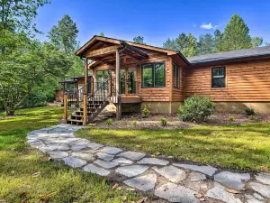 Rustic Sunset Escape on 67 Acres Outdoor Kitchen