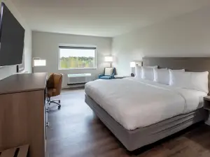 GrandStay Hotel & Suites Kaukauna