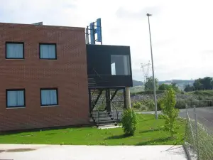 ホテル プエルタ デ サンティリャーナ