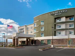 Courtyard Schenectady at Mohawk Harbor