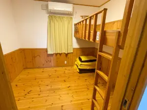 橙色小屋別墅