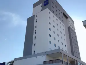 Summit Suítes Hotel Pindamonhangaba