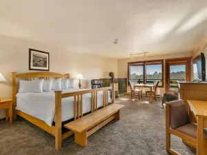 Harbor Lite Lodge