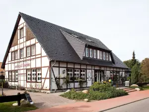 Landhotel Rosenhof am Plauer See Garni Mit E-Lade Säule