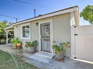 Long Beach Apt ~ 9 Mi to Shoreline Village & Beach
