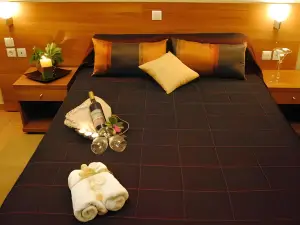 Glaros Hotel