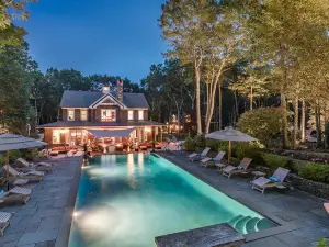 Luxury 9 Acre Sagaponack/Sag Harbor Compound Retreat & Year-Round Spa
