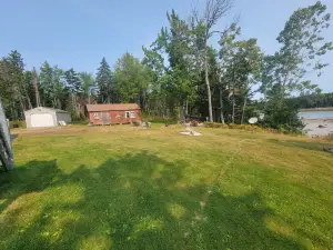 Grand Marsh Bay most private waterfront home. Protected habitat - Kayaks Incl