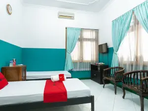 RedDoorz Syariah Near Alun Alun Magelang Bayeman