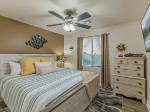 San Tan Valley: Ideal for Golfers/Hikers/Bikers, Pvt Htd POOL, Spa, Covered Patio, 2 Bikes