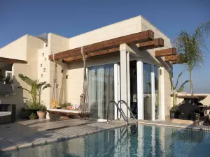 Lulu Boutique Hotel