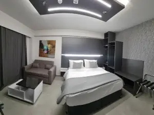 Luxsuites