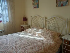 Casares Costa, Vista Bahia,2 bedroom bathroom