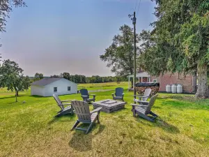 Upscale Country Home w/ Fire Pit in Taneytown!