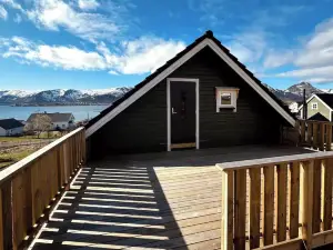 1 Bed Loft Sleeps 4 -Hot Tub Sauna & Pets Ok