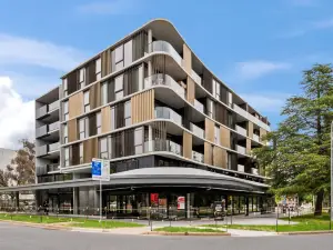 Braddon Studio with Communal BBQ