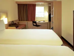 Ibis Epinay Sur Seine - Gennevilliers