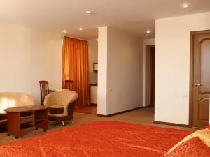 Dis President Hotel