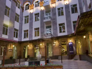 센트럴 호텔 예레반