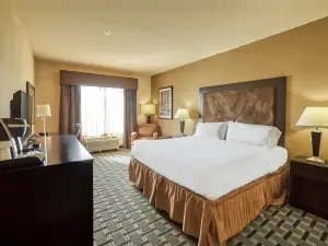 Holiday Inn Express & Suites Beeville by IHG