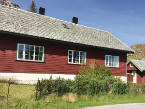 Stunning Home in Rogndalsvåg with 3 Bedrooms and Internet