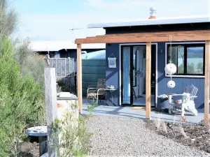 Flotsam Seaside Studio Dunalley