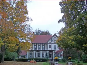 Vintage Gardens Bed & Breakfast