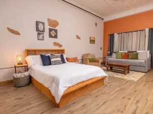 Hartwell Suites