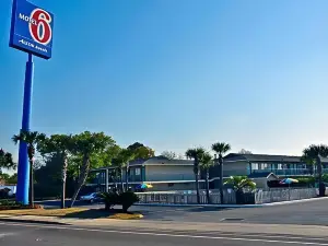 Motel 6 Pensacola, FL - West